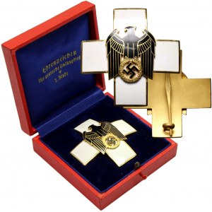 Germany, Third Reich, Badge of Merit to German Care, 2nd Class (Ehrenzeihen fur deütsche Volkspflege 2. Stufe)