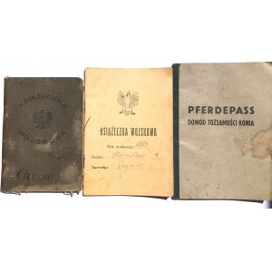 Zestaw - 2 książeczki wojskowe i paszport konia