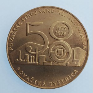 Slovensko / AR medaile 1979 50 let Povážské Strojárně Kl. Gotwalda, 39 g, pozlaceno, Ø 40 mm, Ag punc...