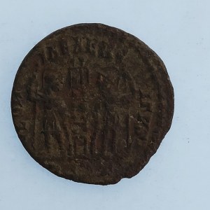 Řím - císařství / Constantius II. [324 - 361] / AE malý follis, dva vojáci,