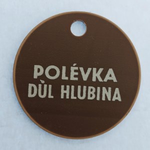 Polévka důl Hlubina, díra, plast,