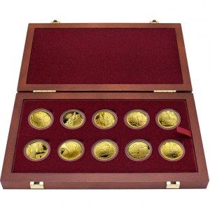 ČR [1993 - ...] / Sada 10 zlatých mincí Hrady České republiky 2016 - 2020 Proof, 5.000 Kč, 28 mm, 10 x 15.55 g, Au 999...