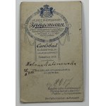 Fotografia na tekturce firmowej J. Kugemann Carlsbad [podpis Helena Kalinowska i data 20.08.1916]