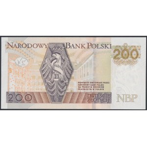 PLN 200 2015 CE - 0000111 - niedrige dreistellige Zahl 111