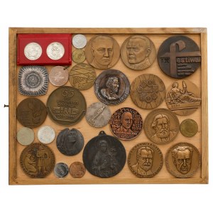 Set of medals, tokens, etc. (28pcs)