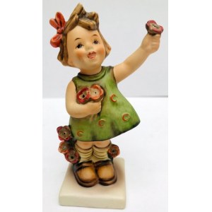 Kultowa figurka porcelanowa,Dziewczynka z kwiatkiem