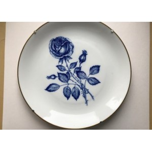 Dekoracyjny talerz porcelanowy z różą
