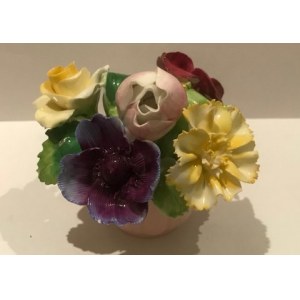 Porcelanowy bukiecik kwiatów w doniczce