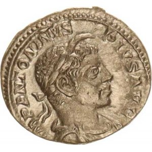 Elagabalus (218-222), Denár, císař v kněžském rouchu obětuje u oltáře, drží cypřišovou
