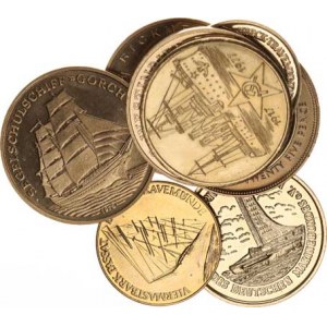 Konvolut, 9 kusů mincí - námět Lodě (U.S.A., Afrika, Evropa)