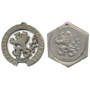Hodinky a šperky, Přívěsky, vyřezané z mincí ČSR a nošené legionáři 2 ks
