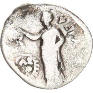 Illyrie, Pherai (4. stol. př. Kr.), Ar Hemirachma, hlava Hekaté / stoj. nymfa Hypereia drží lví kůž