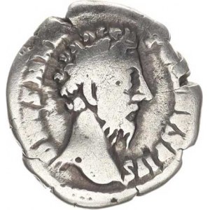 Marcus Aurelius (161-180), Denár, stojící orel zprava s hlavou vlevo (2,831 g)