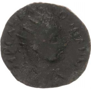 Volusianus (251-253), AE 19, Antiochie-Pisidie, praporec s orlem mezi dvěma standartami