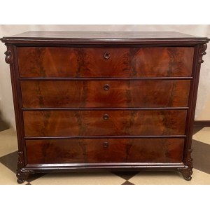 Chest of drawers with four drawers