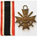 Niemcy, III Rzesza, Krzyż Zasługi Wojennej za rok 1939 z mieczami, klasa II, sygn. 34 - Wilhelm Annet