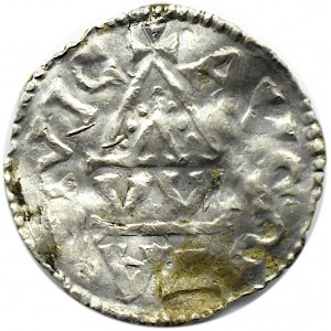 Denar krzyżowy XI w., podwójny krzyż z literami w środku, kapliczka