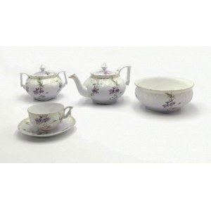 Fabryka Porcelany Francisa Gardnera, Serwis do herbaty z motywem filetowych powojników (clematisu) dla 6 osób