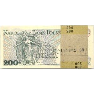 Paczka bankowa 200 złotych 1988 - EL - (100 szt.)