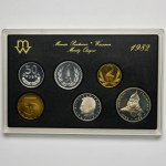 Satz, Vintage Sätze von umlaufenden Münzen 1981 und 1982 (26 Stück) - LUSTRZANKI