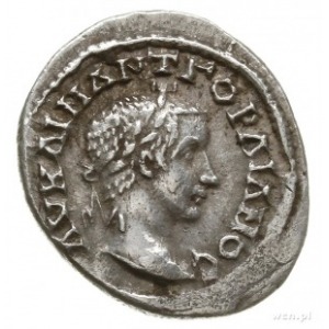 Kapadocja, drachma 243 r. (4 rok panowania), Cezarea; A...