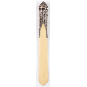 PAPER KNIFE WITH KNIPER'S HEAD, circa 1900.