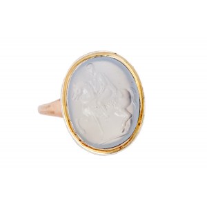 SIGNET RING WITH STATUE OF MARCUS AURELIUS
