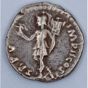 Lucius Verus  (161-169). D enár. TR P V IMP II COS II. Roma kráčející vlevo. RIC-537, Sear2002...