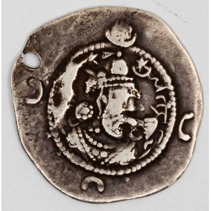 Sasánovci.  Chusró I. (531-579). Ag drachma, rok 25, minc. ML - Merv. Göbl-196 var.  dírka