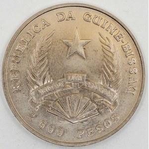 Republika. 2000 pesos 1995 FAO. KM-38