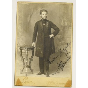 Poland, Photograph of a man with a guttergraph and patriotic eagles, Lviv