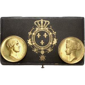 Henri V (1820-1883). Coffret de 2 médailles d’Or, mariage du Comte et de la Comtesse de Chambord, par R. Gayrard 1842.