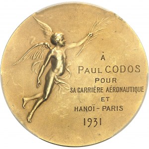 Tonkin français (1875-1945). Médaille d’Or, l’Aéro-club de France à Paul Codos pour le vol Hanoï-Paris et sa carrière aéronautique, par Marcus 1931, Paris.