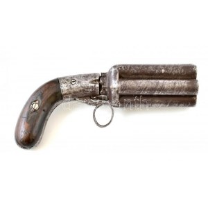 Hat csövű u.n. borsszóró pisztoly. 1826-1850 között. Jelzés nélkül, csak egy beütött 15-ös számmal, jelzett...