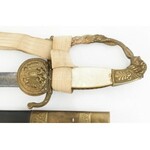 1876M k.k. tisztviselő kard, bőr és réz hüvellyel, kardbojttal, javított. Gyöngyház berakásos markolat ...