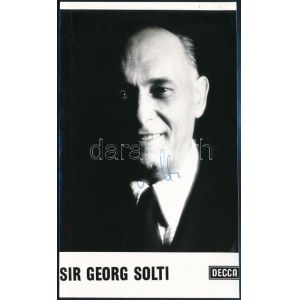 1978 Solti György (1912-1997) karmester aláírt nyomtatott fotója, borítékkal