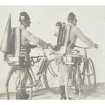 cca 1930 2 db tűzoltó biciklin, fotó, üvegezett keretben, 11x16 cm, 16x11 cm