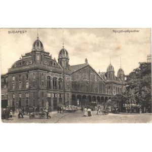 1909 Budapest VI. Nyugati pályaudvar, árut szállító lovaskocsik. Szokatlan nézet! (EB)