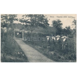 1914 Hévíz, Kápolna előtti részlet, apácák. Mérei Ignác 1056-1914.