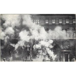 1927 Wien, Vienna, Bécs; Die Wiener Scheckenstage, der brennende Justizpalast / the burning palace of justice...