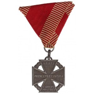 1916. Károly-csapatkereszt Zn kitüntetés mellszalagon T:2 / Hungary 1916. Charles Troop Cross...