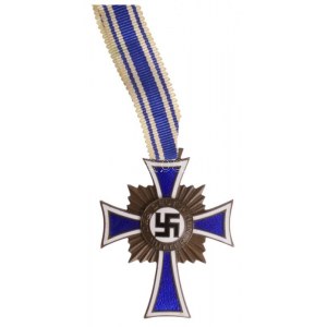 Német Harmadik Birodalom 1938. Német Anyasági Kereszt, bronz fokozata zománcozott Br kitüntetés szalaggal T:2 ...