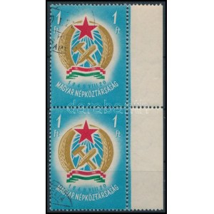 1949 Alkotmány 1Ft ívszéli pár, mindkét bélyeg makkos vízjellel, az alsó bélyegen vonalka a T szárán lemezhiba (27...