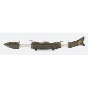Nóż i widelec w etui w kształcie ryby
