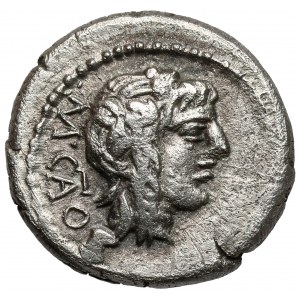 Roman Republic, M. Cato (89 BC) AR Quinarius