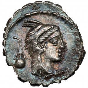 Roman Republic, L. Papius (79 BC) AR Denarius serratus