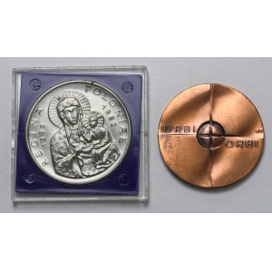 Jan Paweł II medale, w tym SREBRO - Regina Poloniae i URBI et ORBI (2szt)