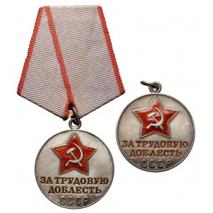 ZSRR, Medal „Za pracowniczą dzielność”, zestaw (2szt)