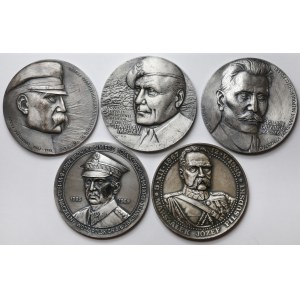Military-themed medals, set (5pcs)