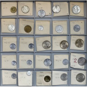 Tablett mit PRL-Münzen - verschiedene, darunter prägefrische 1 Zloty 1966, sehr schöne 50 gr 1967 und Rybak 1971